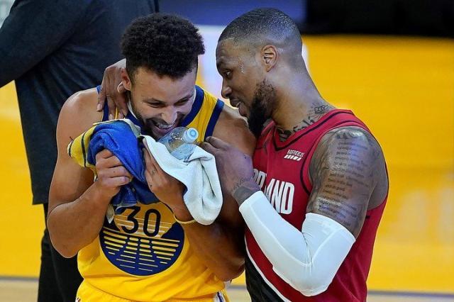 1609775900470082371.jpg curry-lillard.jpg